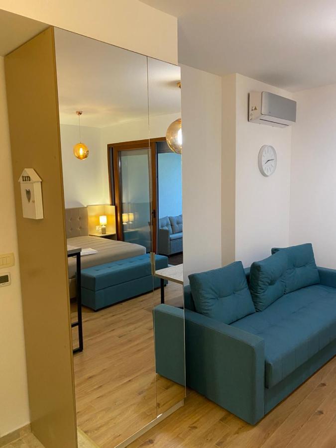 Bitcoin And Ethereum Deluxe Apartments Бар Экстерьер фото