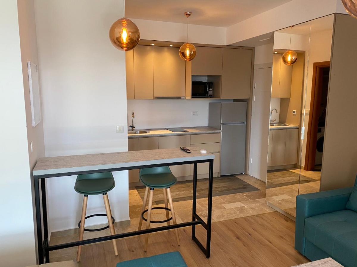 Bitcoin And Ethereum Deluxe Apartments Бар Экстерьер фото
