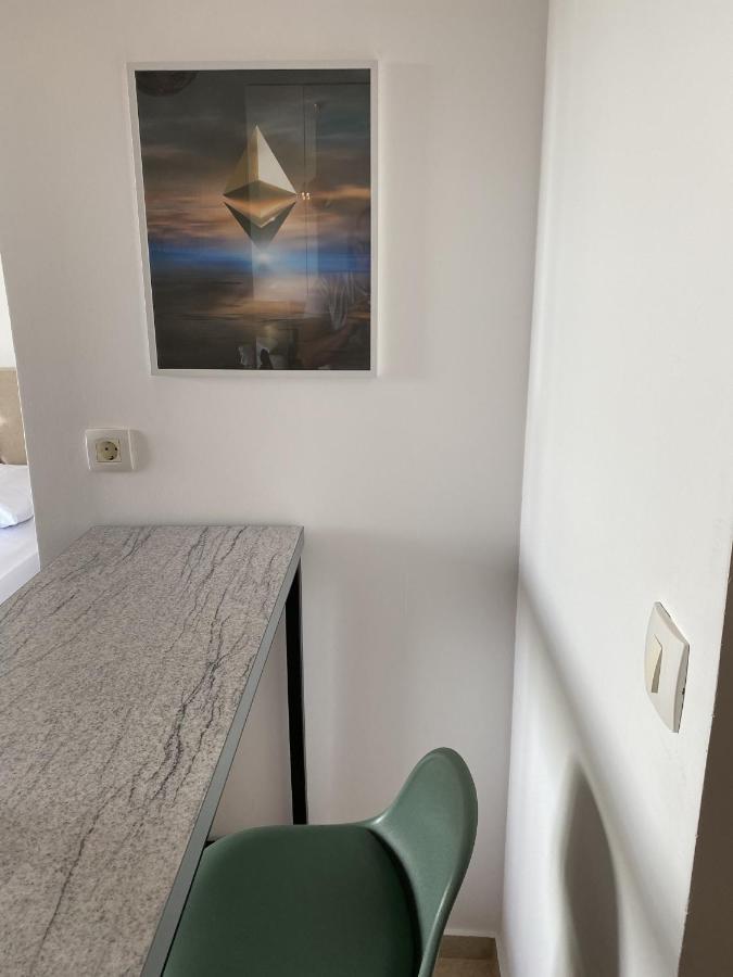 Bitcoin And Ethereum Deluxe Apartments Бар Экстерьер фото